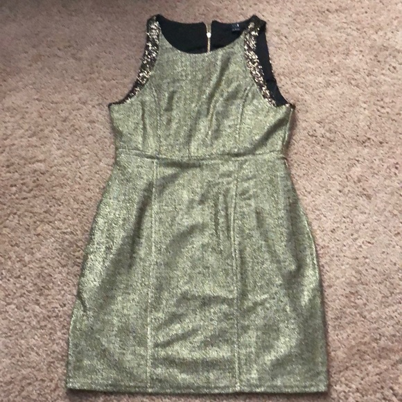 Gold dress with Sequin detail - Picture 1 of 2